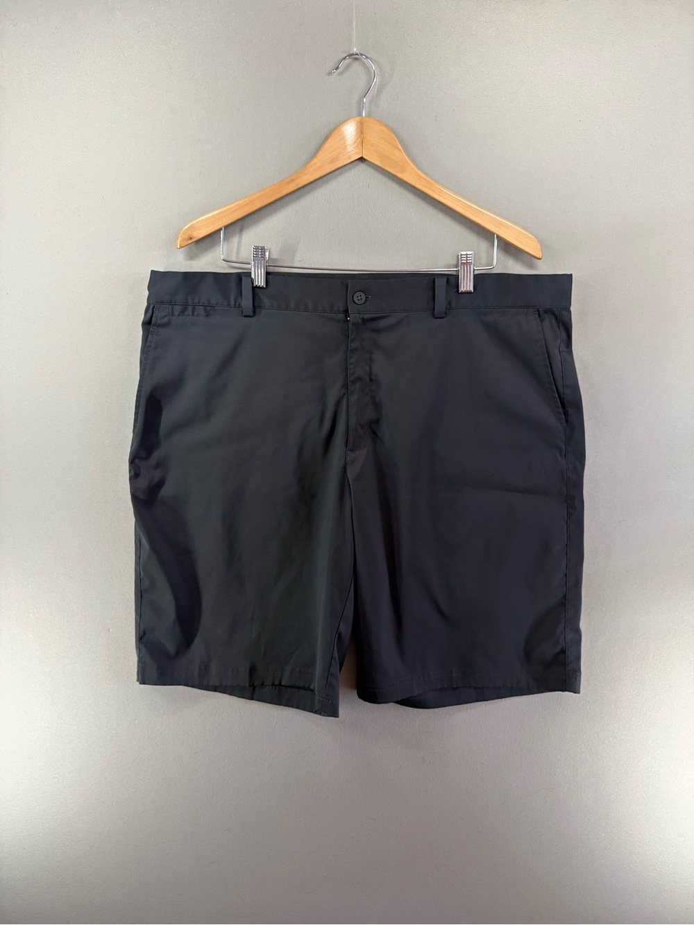 Nike Dri Fit Tour Golf Shorts Flat Front Men’s Size 40 Black 10in Inseam